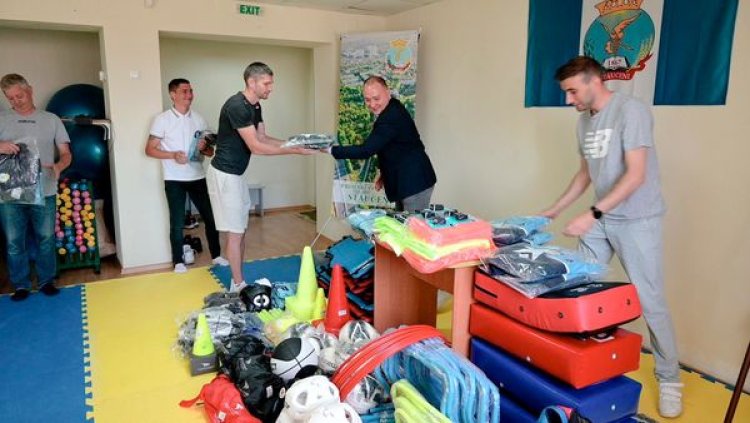 ✅ Astăzi, 29 iunie 2023, Primăria comunei Stăuceni a înmânat administrației Școlii Sportive Stăuceni inventar sportiv pe...