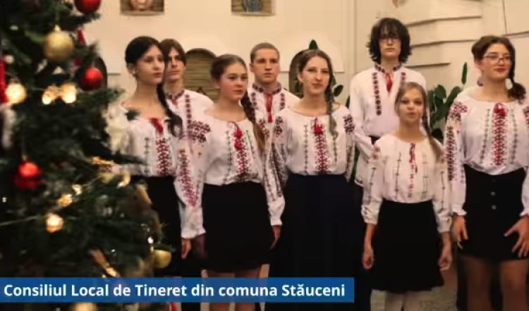 Crăciun luminos şi sărbători fericite dragi prieteni!